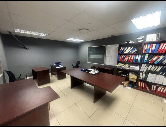 8,420M² WAREHOUSE TO LET IN SOMERSET WEST BUSINESS PARK